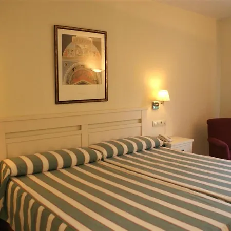Mirador De La Portilla Hotel