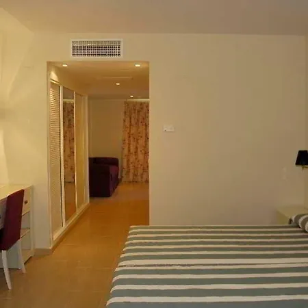 Mirador De La Portilla 4*