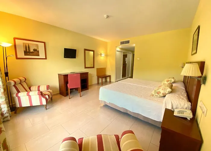 Hotel Mirador De La Portilla 4*